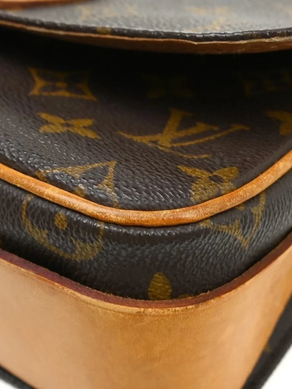 LOUIS VUITTON CARTOUCHIERE MM SHOULDER BAG